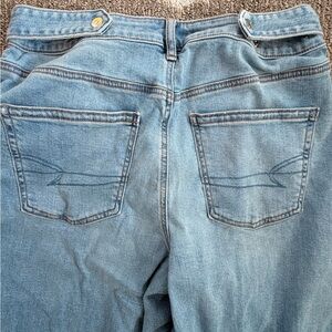 NWOT American Eagle Outfitters Light Blue Wide Leg Denim Jeans